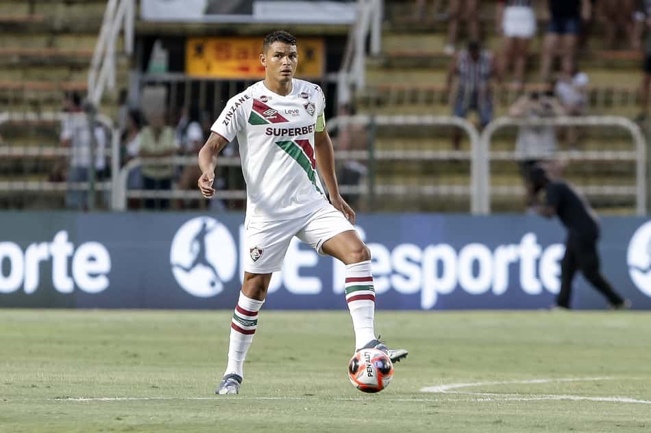 Thiago Silva retornou ao Fluminense no jogo contra o Volta Redonda após se recuperar de lesão no calcanhar