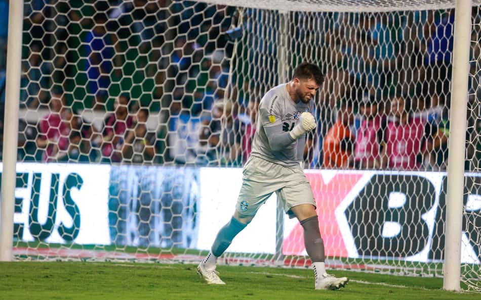 Web enloquece com defesas de Volpi em Grêmio x Atlético-MG: 'Monumental'