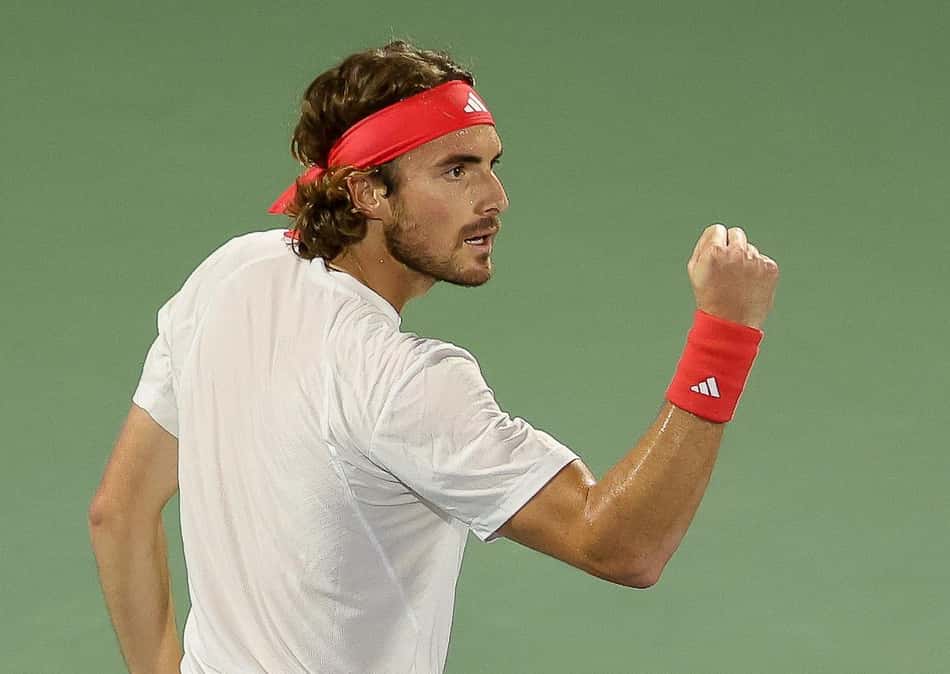 Tsisipas comemora vitória sobre Thiago WIld no Indian Wells