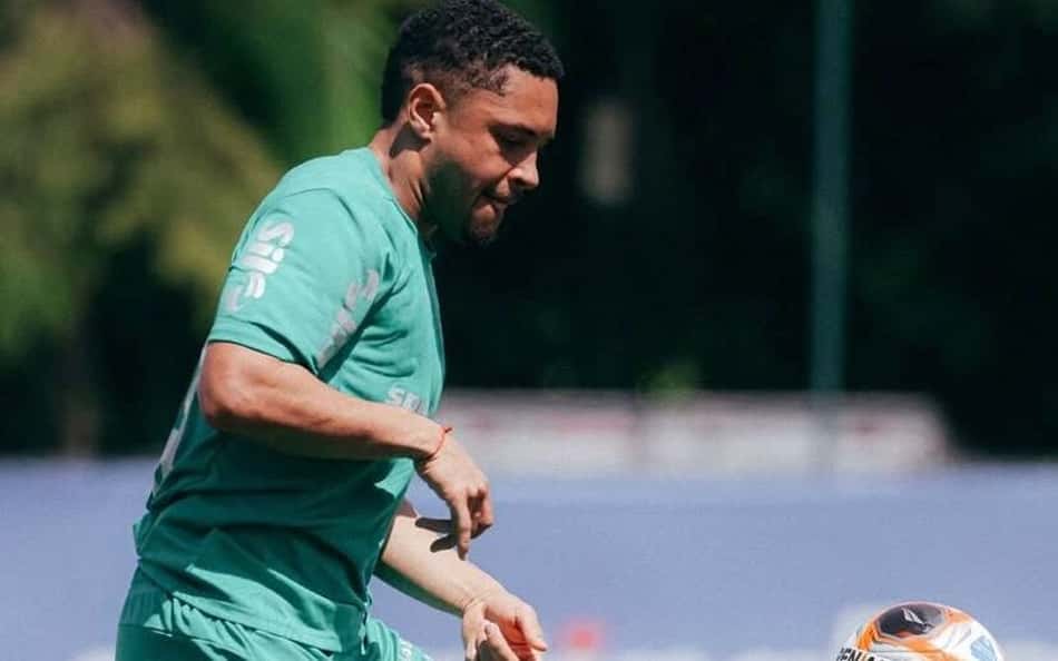Vitor Roque treina, e Palmeiras segue preparação para decisão contra o São Paulo