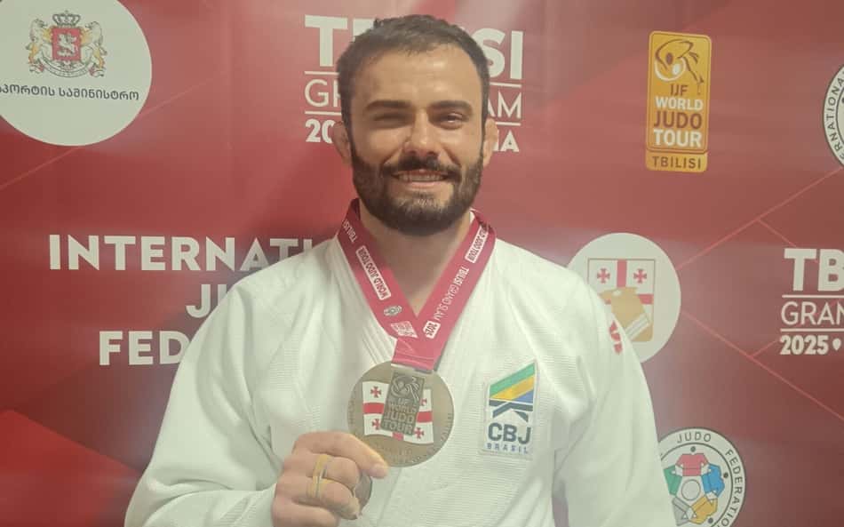Judoca Rafael Macedo vence holandês e é bronze no Grand Slam de Tbilisi