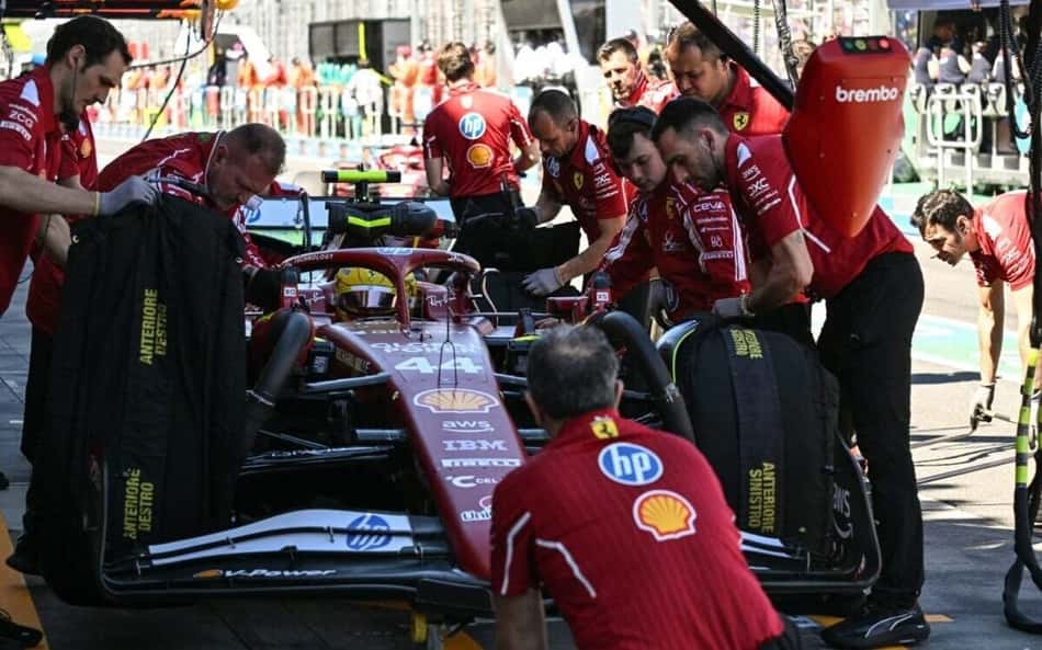 australia-2025-f1-treinos-livres-ferrari-lewis-hamilton-01-1-1200×800-1-aspect-ratio-512-320