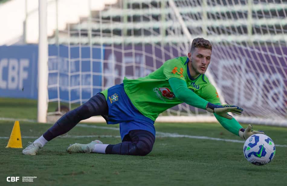 Bento treina pela Seleção Brasileira em 2025 (Foto: Rafael Ribeiro/CBF)