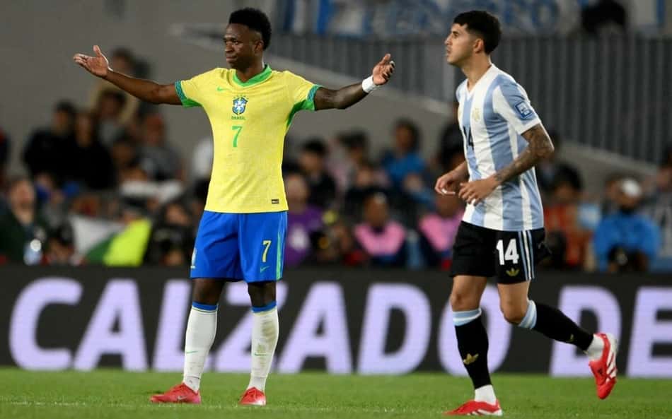 Argentina coloca Brasil na roda e troca 35 passes no segundo gol; veja vídeo