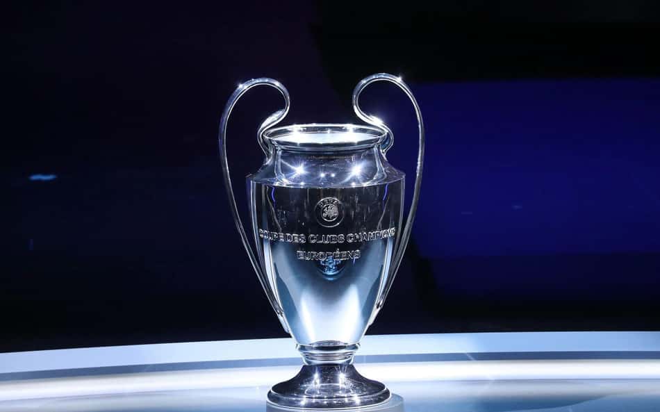 champions-league-trophy-aspect-ratio-512-320