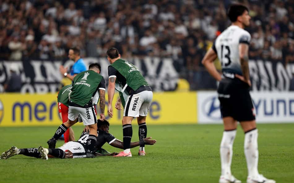 'Libertadores não podemos dar mole', diz Romero após queda do Corinthians