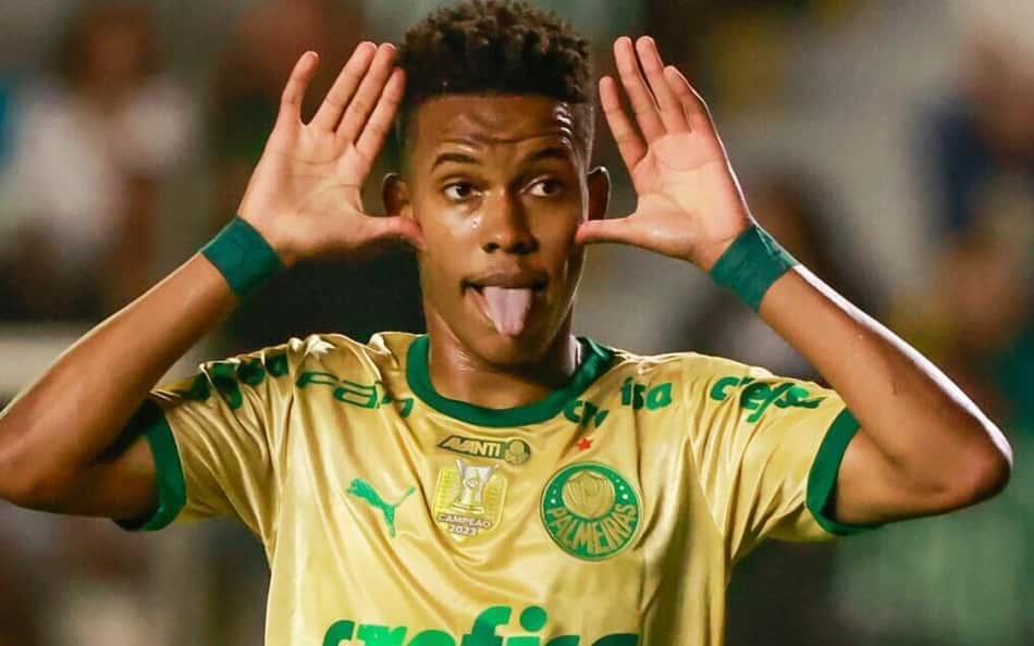 Após atuação de gala, Estevão, do Palmeiras, se aproxima de recorde de Neymar