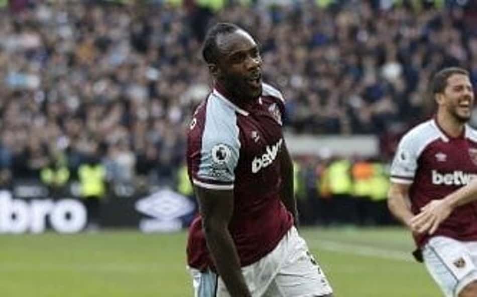 Após acidente grave de carro, jogador retorna ao West Ham