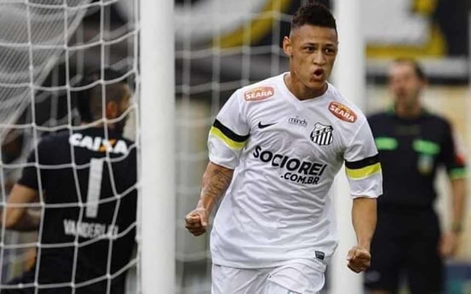 Ex-Santos revela interesse antigo de Manchester United, Chelsea e Barcelona: 'Era o novo Neymar'