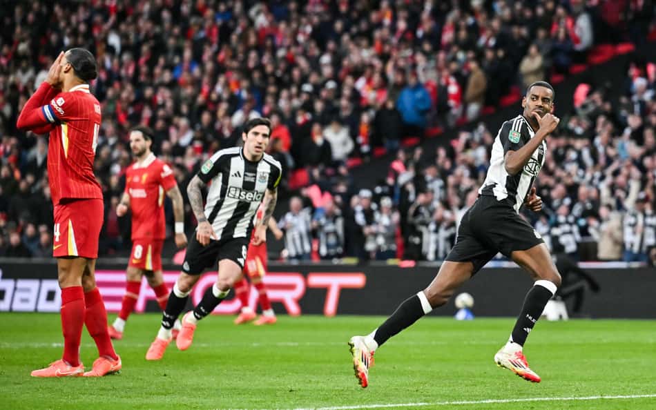 Liverpool, Arsenal e PSG disputam astro da Premier League no mercado