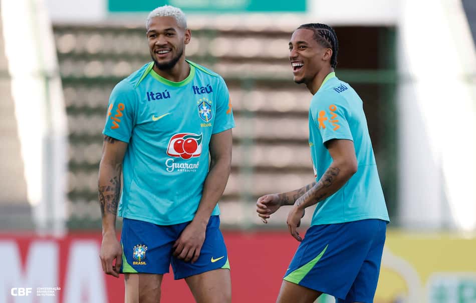João Pedro treinou entre os titulares e deve aparecer na escalação da Seleção