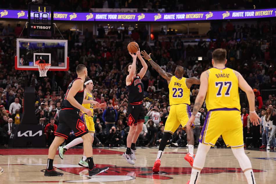 Los Angeles Lakers v Chicago Bulls