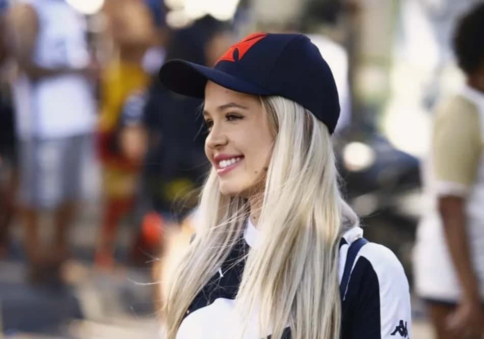 larissa ferrari