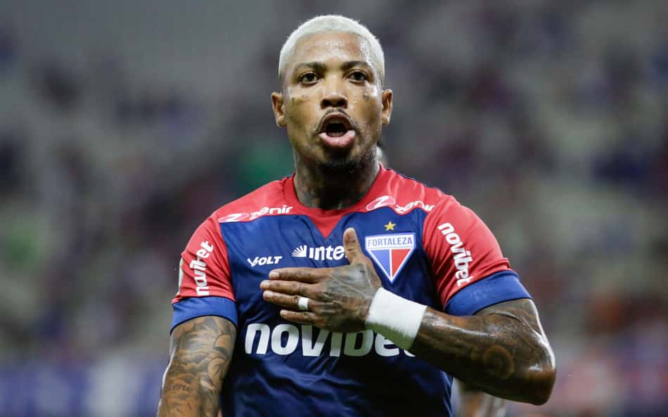 Alvo do Vitória, Marinho inicia Brasileirão como titular do Fortaleza