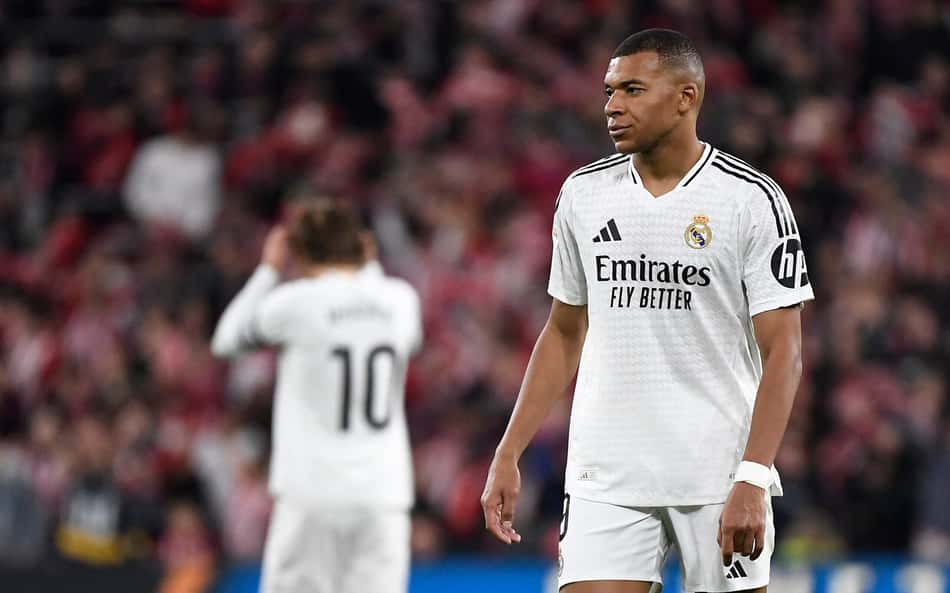 Atitude de jogador do Real Madrid causa fúria em Mbappé