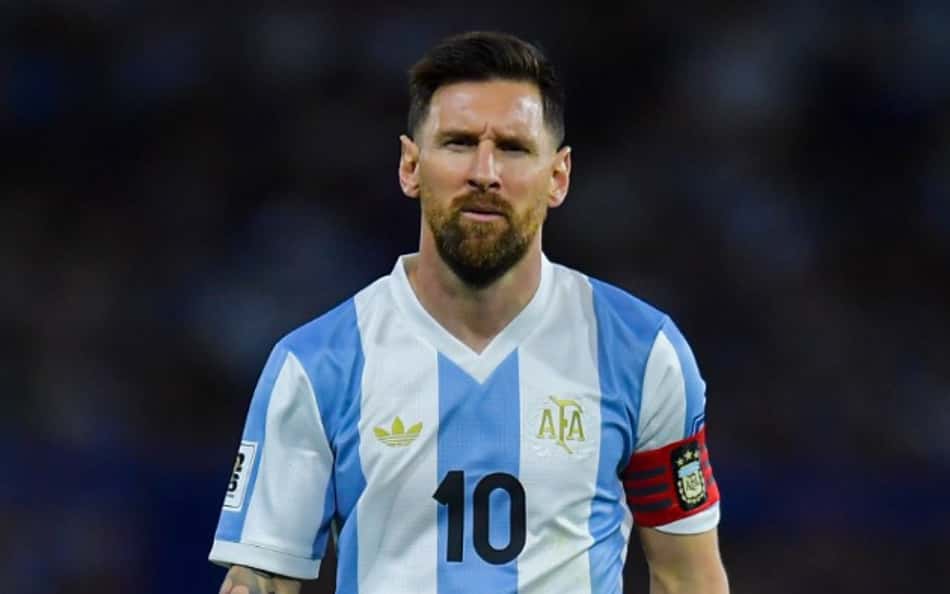Messi cutuca Raphinha após vitória da Argentina sobre o Brasil: 'Jogar futebol'