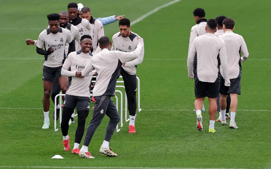 Ancelotti segrega jogadores do Real Madrid em dois grupos de 'esforçados ou bons'