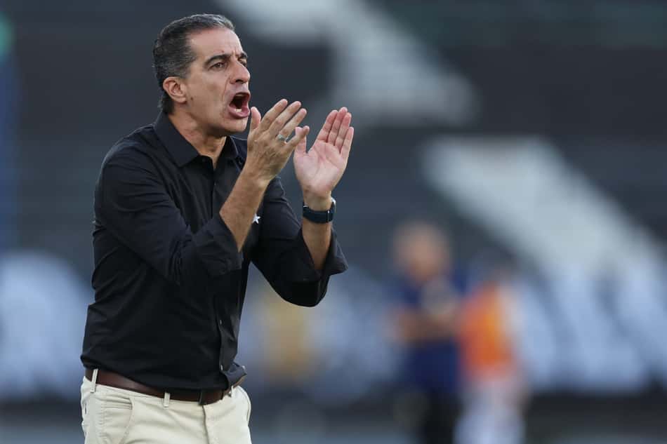 Renato Paiva, técnico do Botafogo