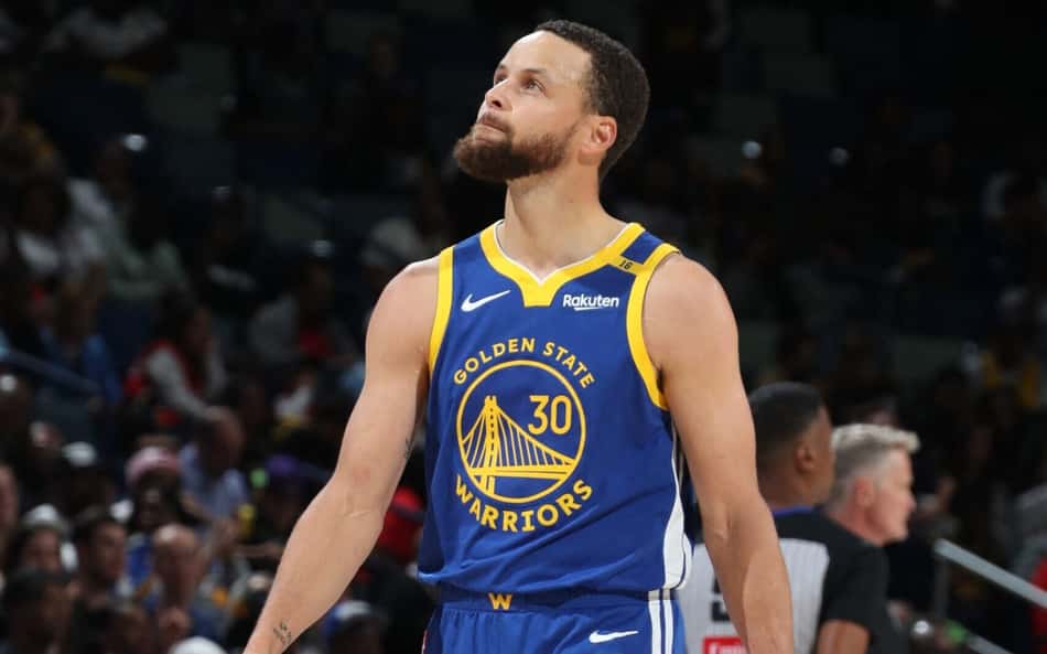 Stephen Curry joga hoje? Veja horário e onde assistir a Spurs x Warriors