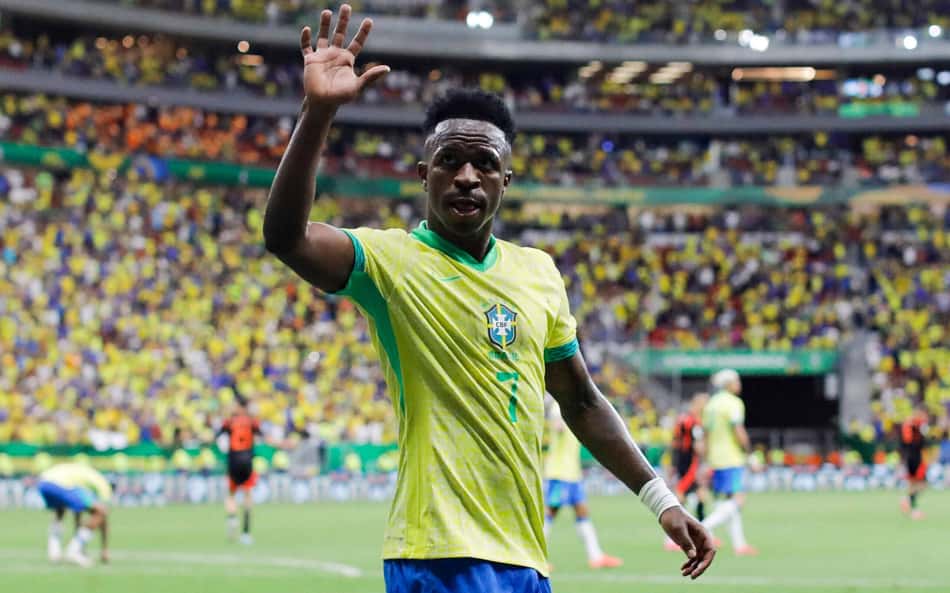 Jornais espanhóis se derretem por Vini Jr após gol pelo Brasil: 'Herói'