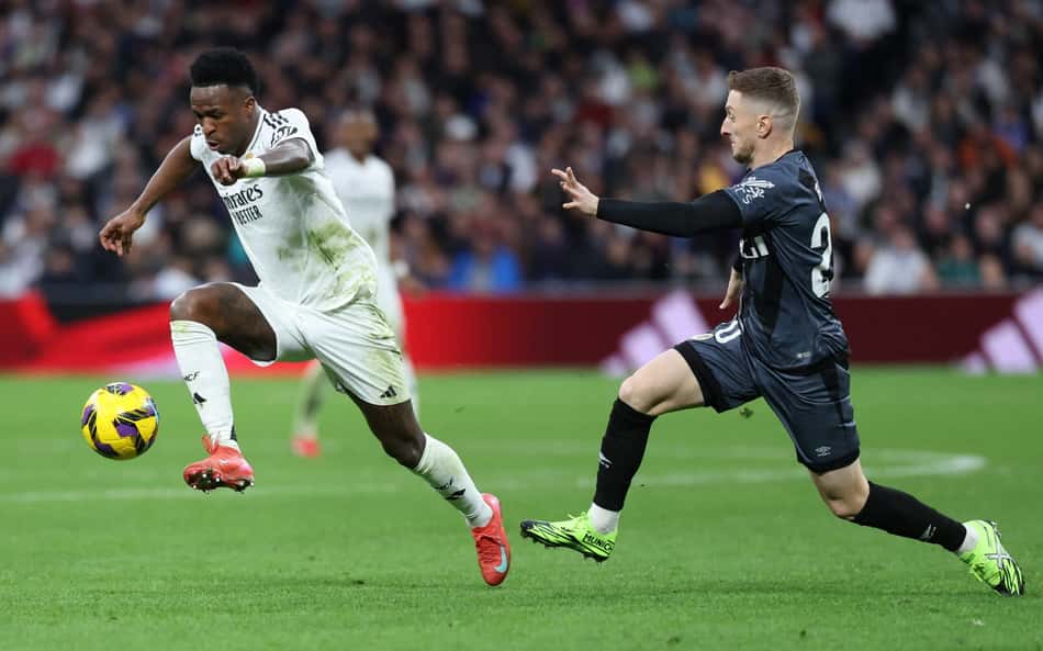 Jornal espanhol exalta Vini Jr em vitória do Real Madrid: 'Imparável'