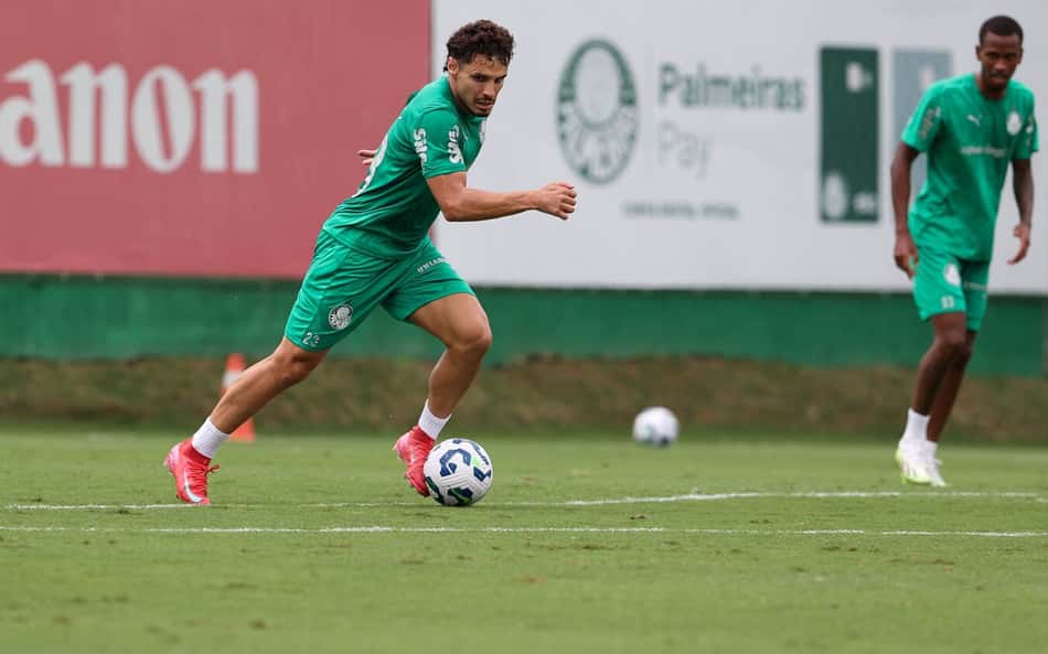 Palmeiras inicia preparação para jogo do Brasileirão com duas novidades