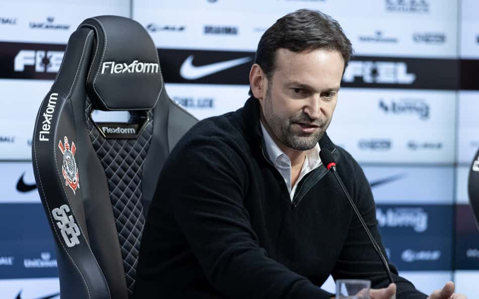Diretor financeiro do Corinthians se pronuncia sobre dívida bilionária do clube