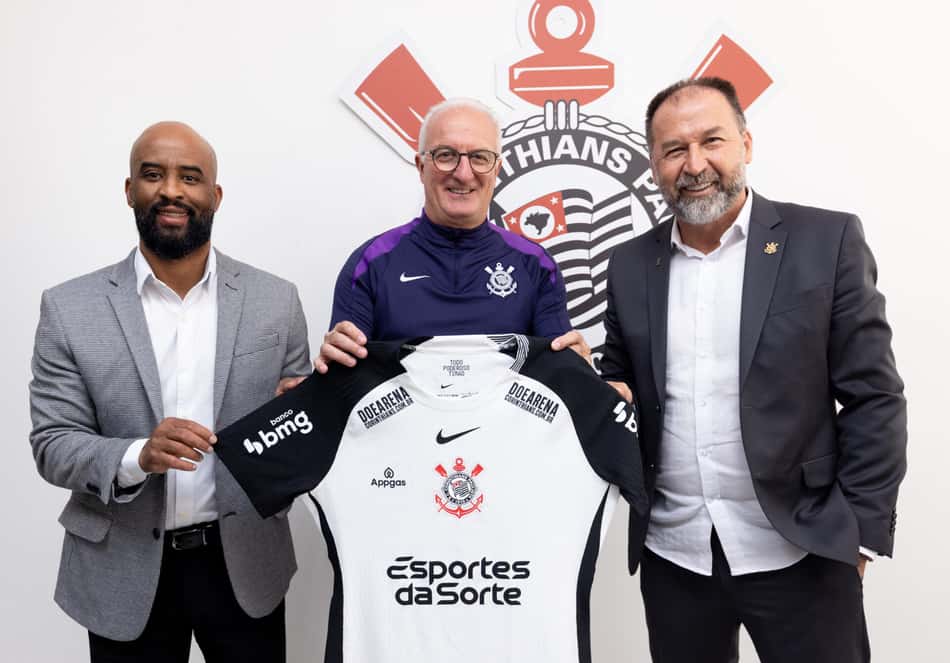 Dorival Jr foi oficializado no Corinthians (Foto: Rodrigo Coca/Agência Corinthians)