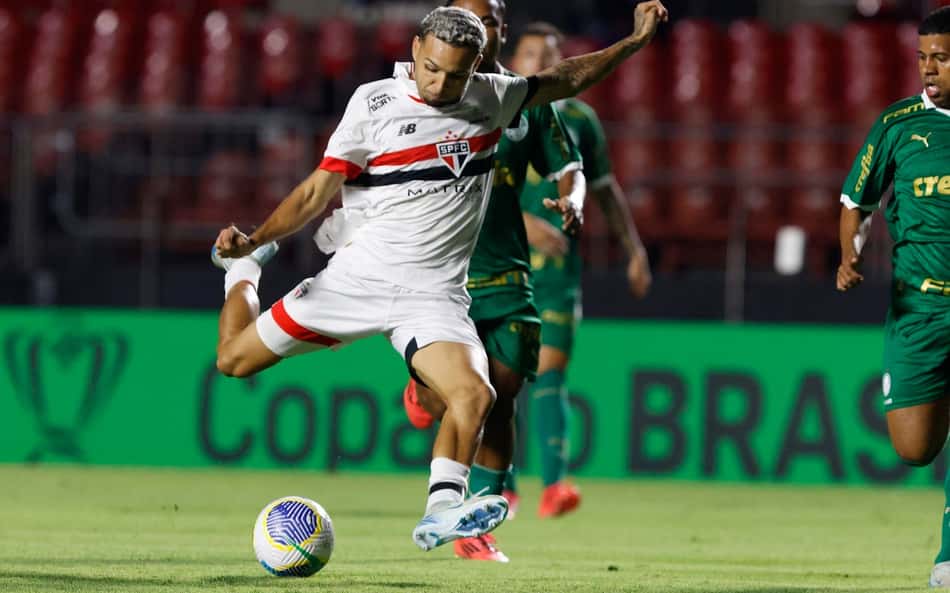 Destaque do São Paulo será desfalque para jogo contra o Ceará