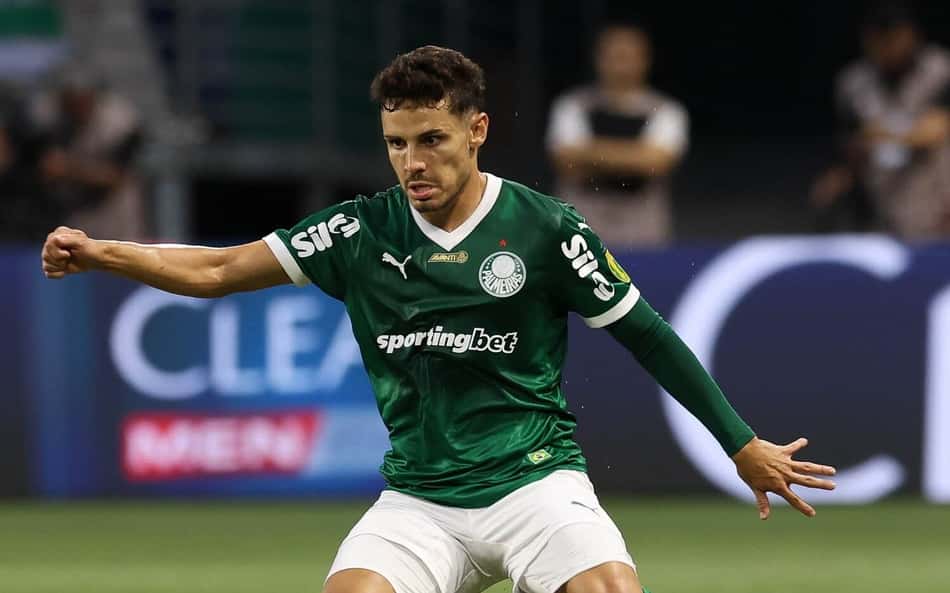 Palmeiras atualiza quadro médico de Veiga e inicia preparação para clássico com Corinthians