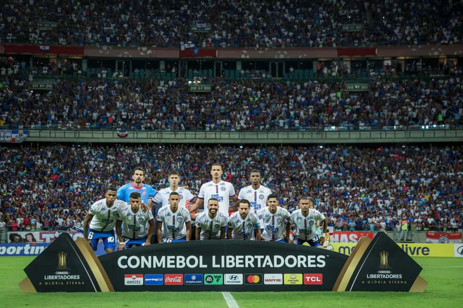 Time do Bahia antes da partida contra o The Strongest Foto: Rafael Rodrigues / EC Bahia