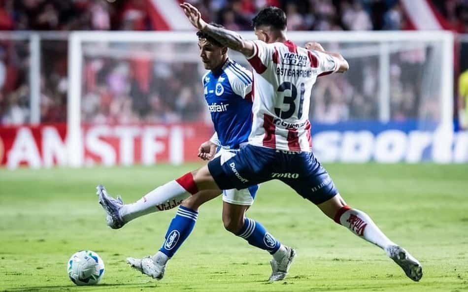 Cruzeiro: volante não consegue explicar desempenho ruim