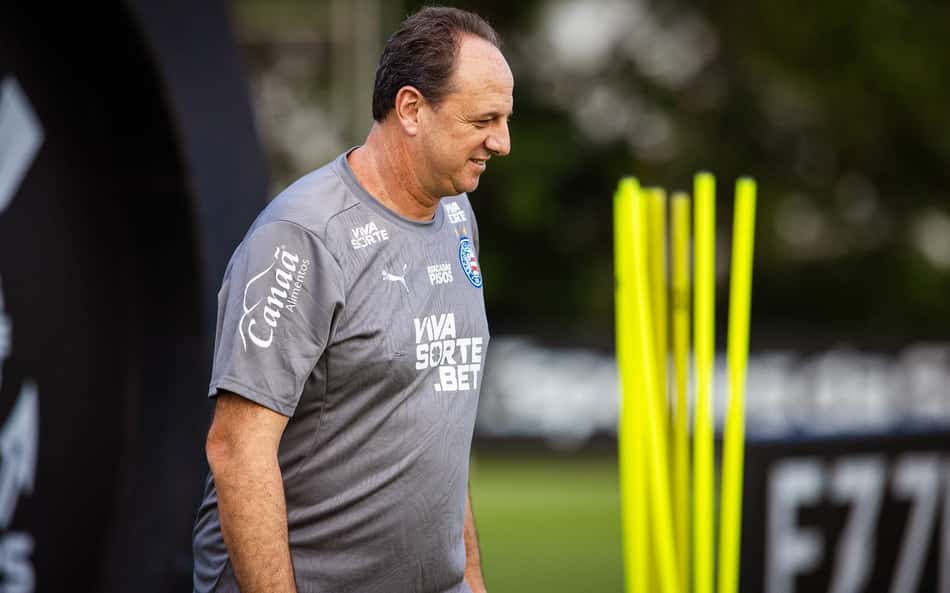 No radar da Seleção, veja os feitos de Rogério Ceni pelo Bahia