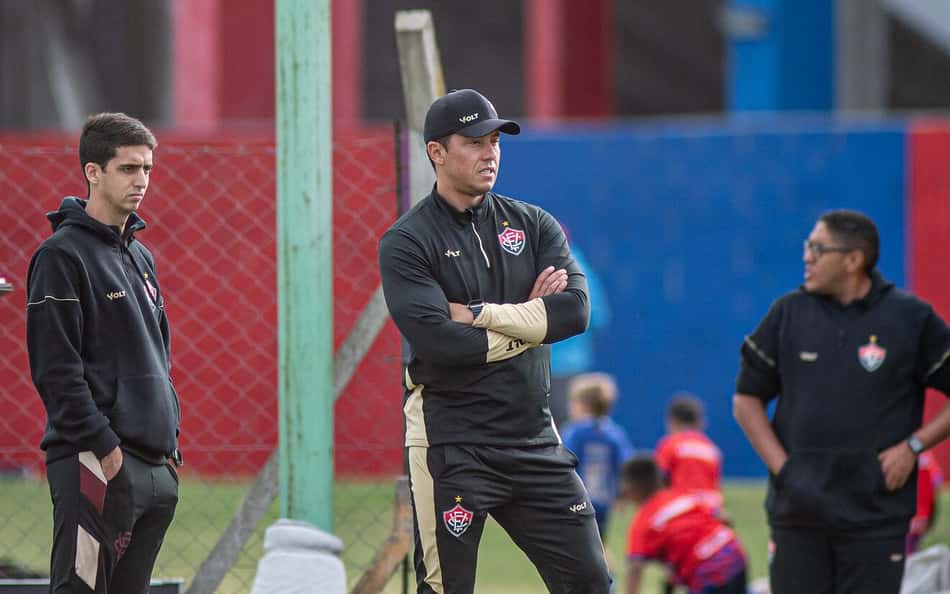 Vitória se reapresenta de olho no Cerro Largo; veja programação completa