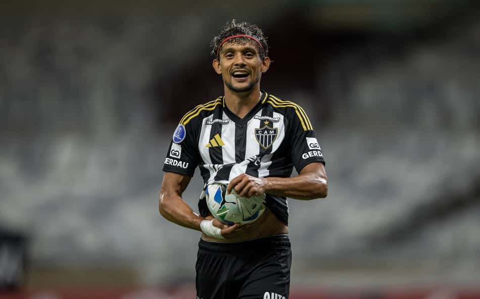 Scarpa volta a marcar pelo Atlético-MG e comemora gravidez da esposa