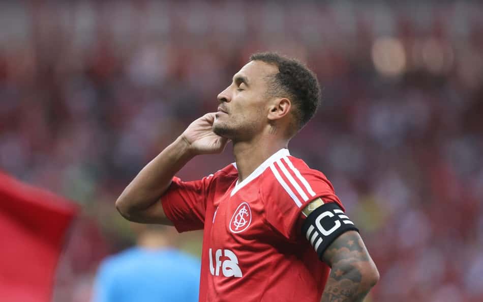 Web rasga elogios a Alan Patrick após atuação de gala contra o Juventude: 'melhor do Brasil'