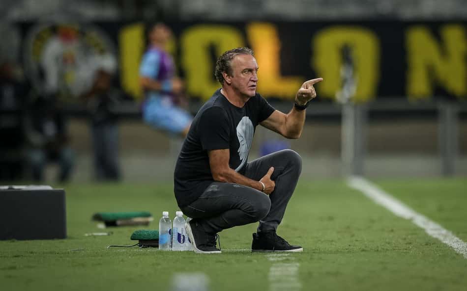 Cuca fala de falta de eficiência do Atlético-MG e vê 'peças abaixo'