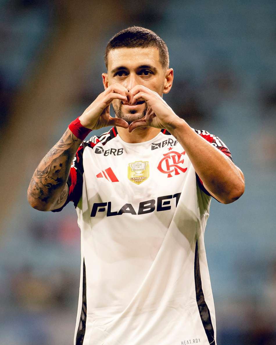 Arrascaeta comemora gol pelo Flamengo contra o Grêmio (Foto: Adriano Fontes/Flamengo)