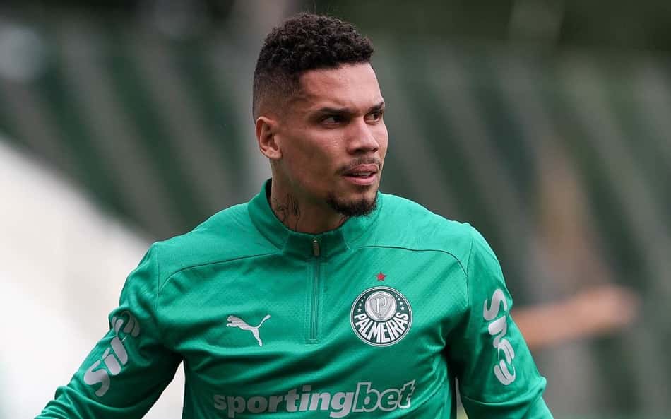 Paulinho treina com o elenco do Palmeiras e deve ser novidade contra o Bolívar