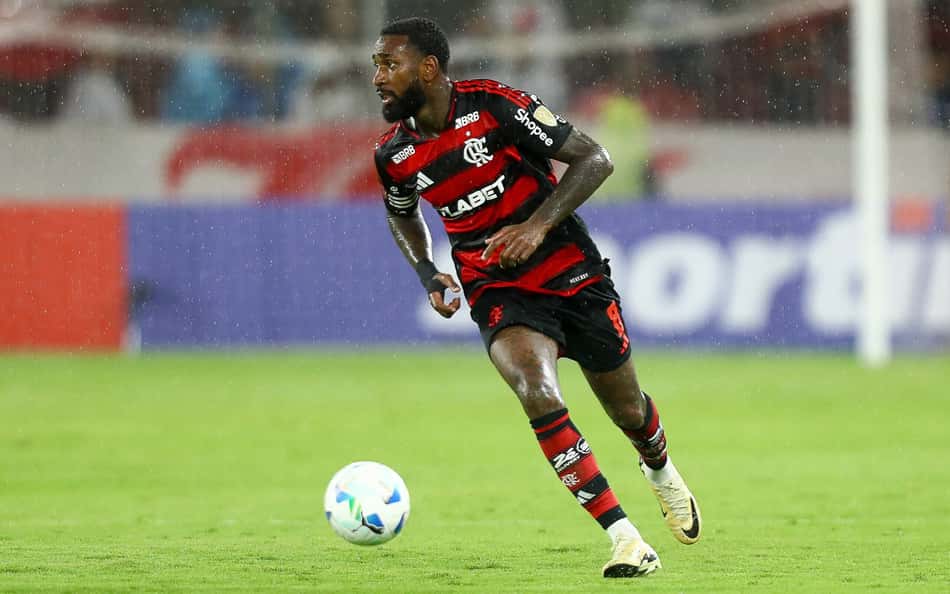 Gerson destaca dificuldade do Flamengo no empate em Quito: 'Altitude complica'