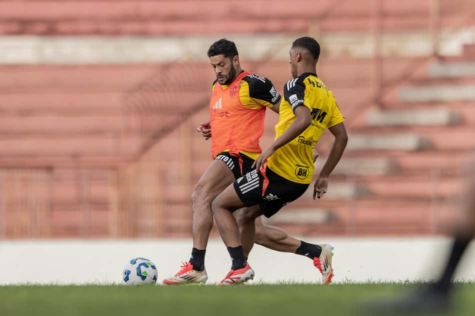 Hulk em treino do Atlético-MG (Foto: Pedro Souza / Atlético)