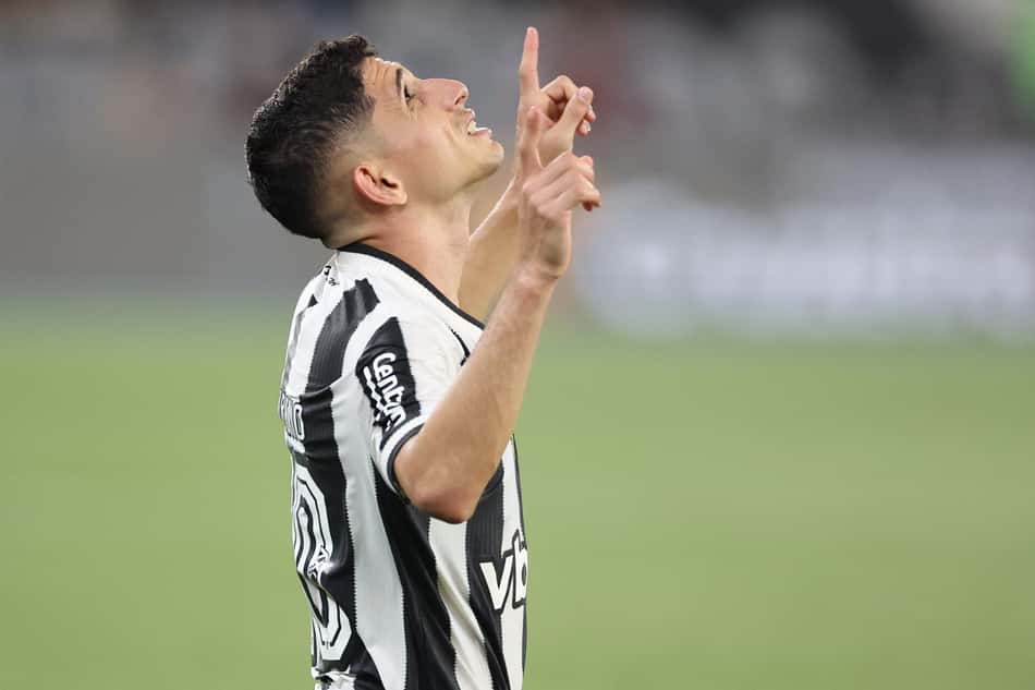 Savarino comemorando gol do Botafogo. (Foto: Vitor Silva/Botafogo)