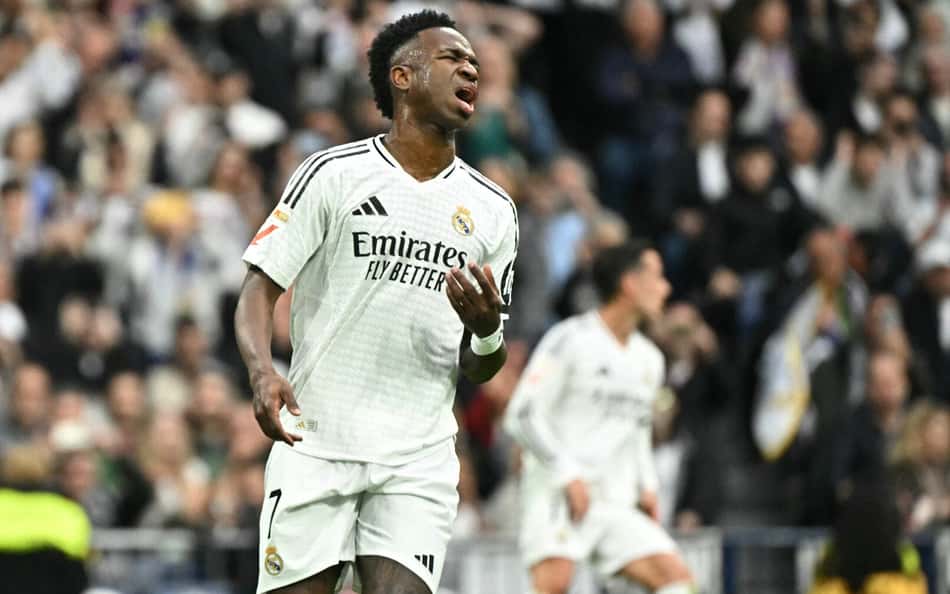 Vini Jr perde pênalti e Real Madrid sai derrotado do Santiago Bernabéu
