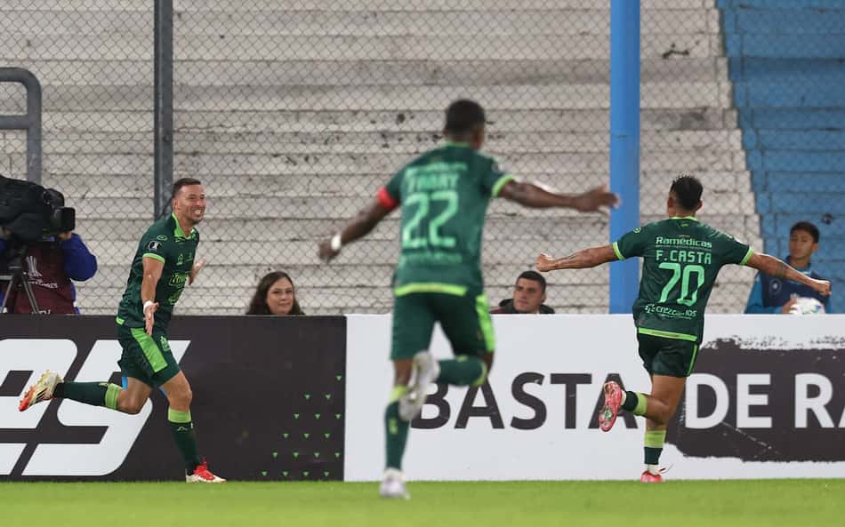 Libertadores: Bucaramanga vence o Racing e lidera grupo do Fortaleza