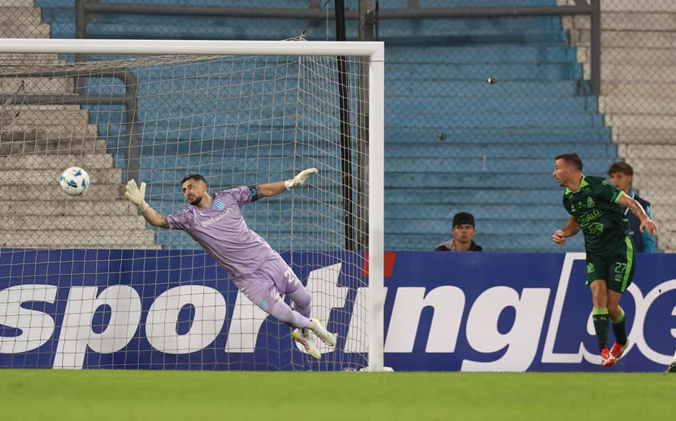 FBL-LIBERTADORES-RACING-BUCARAMANGA