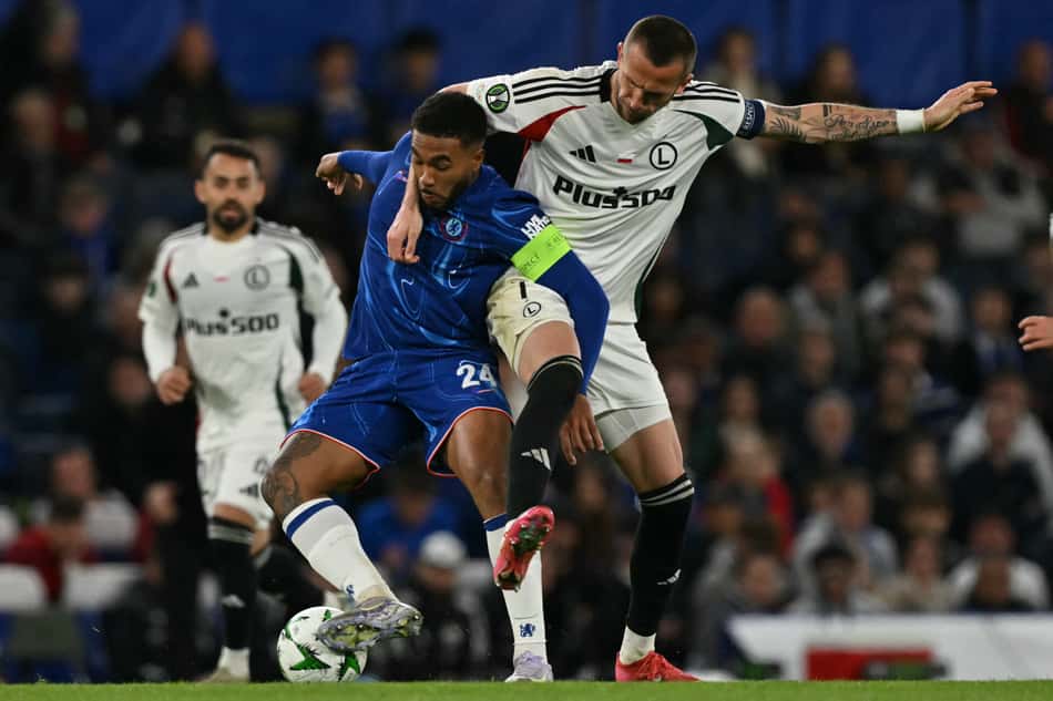 Reece James na partida contra o Légia Warszawa (Foto: Glyn Kirk/AFP)