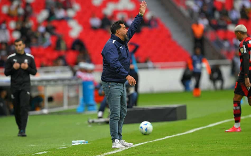 Técnico da LDU valoriza empate com o Flamengo: 'Grande equipe'