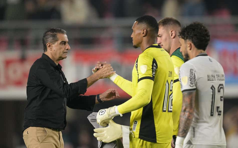 John explica falha em derrota do Botafogo na Libertadores: 'Os grandes também erram'