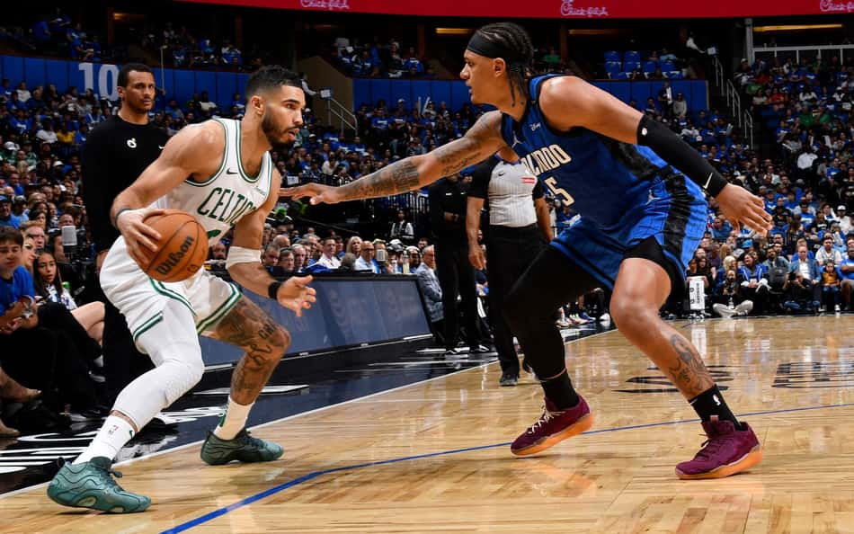 NBA Playoffs: Celtics assegura vitória no fim e Pacers abrem vantagem na série