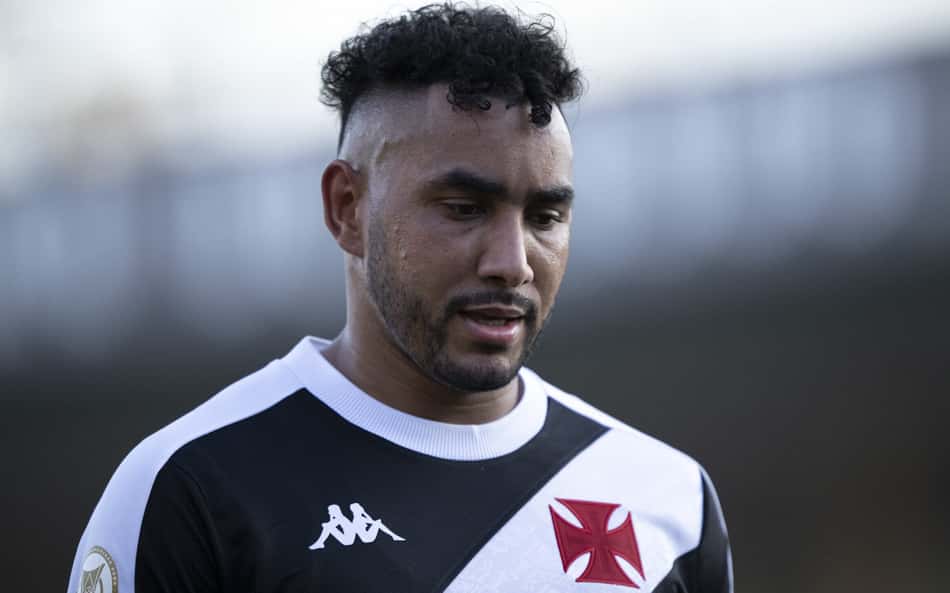 Exclusivo: Larissa Ferrari nega versão de Payet e detalha relação com jogador